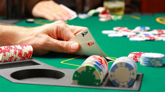 Hvordan spille poker, del 2: Pokerturneringer på nett